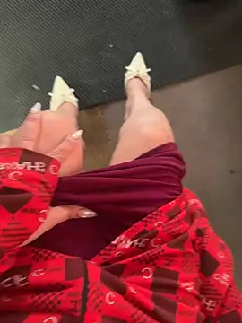 May-Squirt live sex cam