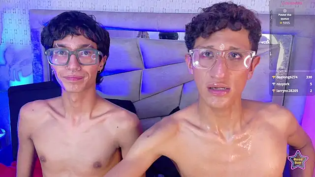 Yen_and_Dko's Colombian male cam and chat room
