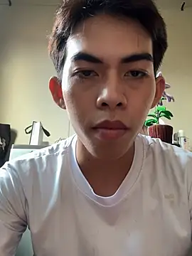 urhotsilverboy (M twink) - cumshow on public