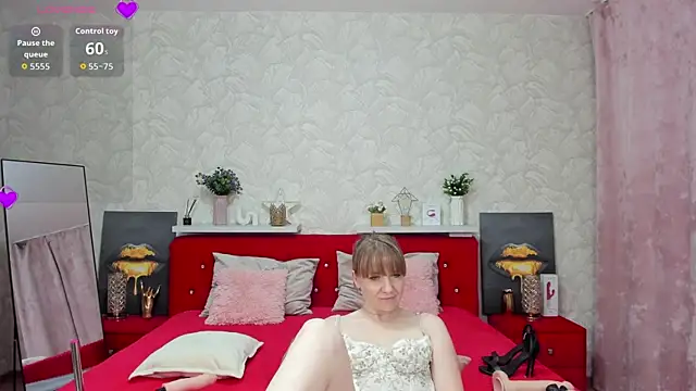 KattyPeachX webcam