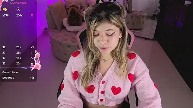 nataasha___ (F young) - SPREAD MY PUSSY + RUB MY PUSSY
