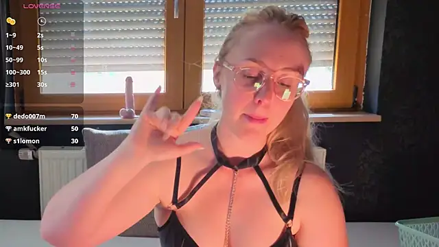 SherryOutdoor1 live webcam show