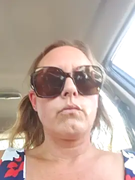 Hot_Milf_Denise webcam