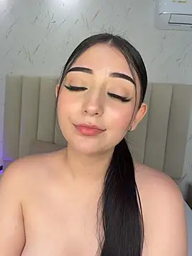 LilithHarperr_ webcam