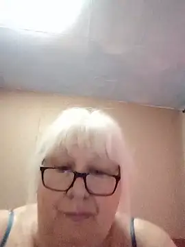 Watch Alexia64231 live on EroticFlix - High definition streams