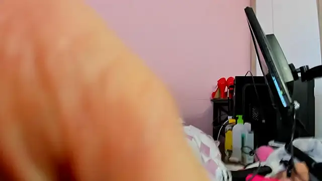 hotsweetangel (F milf) - need a good fuck/ anal or huge squirt