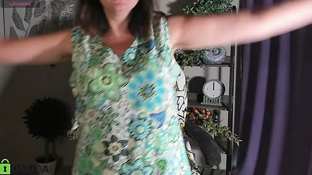 MartaEdams webcam