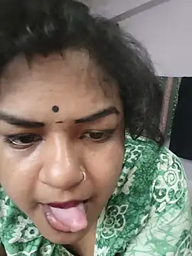 Deborbhavi222 live cam
