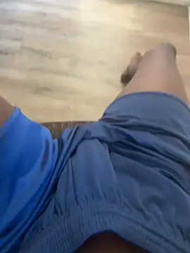 Trhge253 live cam on StripChat