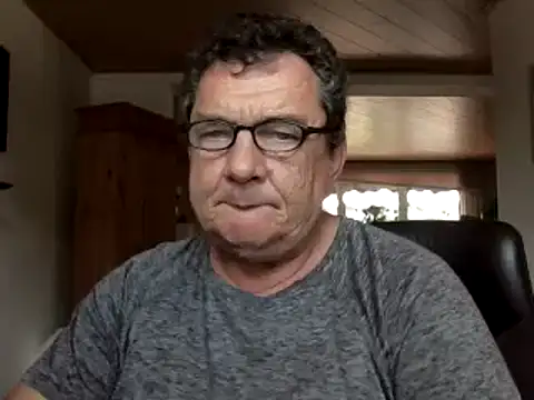 nobbie444 (M mature) - naked
