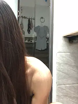 Writhing_First live webcam show