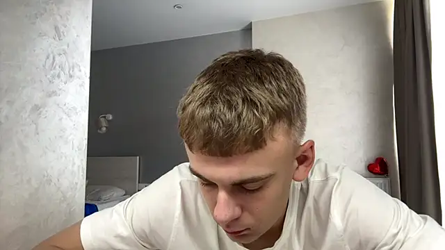 SoloFury live cam on StripChat