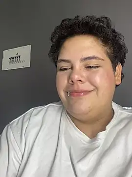 Hailey_Curvy live cam