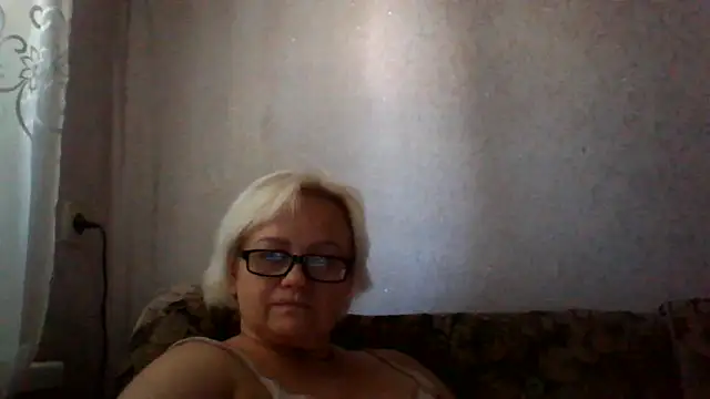 Mayya4321 live cam on StripChat