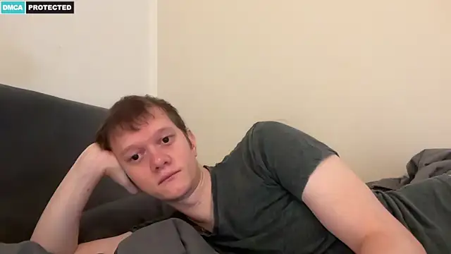 Cube933 live cam on StripChat