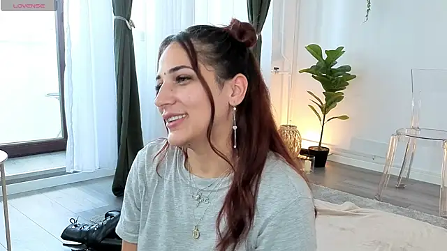 alanareignn - AlanaReignn's free webcam - UK Sex Cams