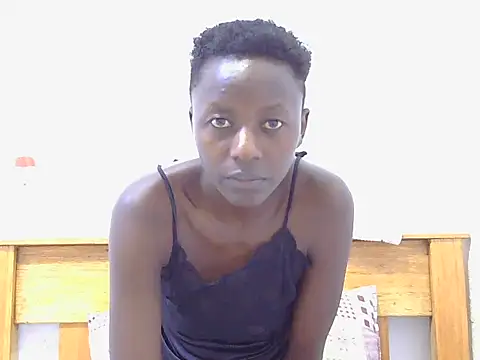 zuhura69 live cam on StripChat
