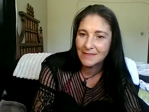 GODDESSTIAMAT live cam on StripChat