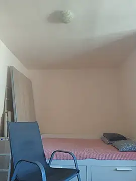 Govora live cam on StripChat