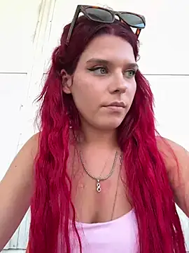 RiriRoseey live webcam show
