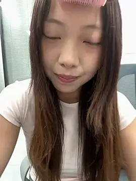 YY-1-1-1 live webcam show