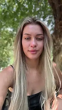 KikiWatson Live Web Cam Show