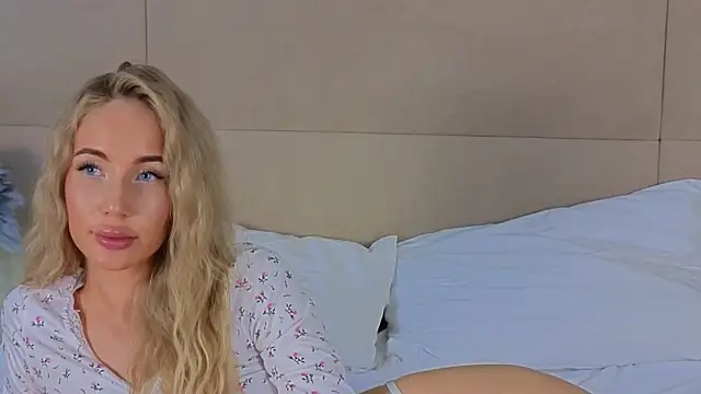 MaryDavies live cam on StripChat