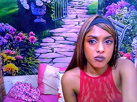 IndianPretty14u2Luv live cam on StripChat