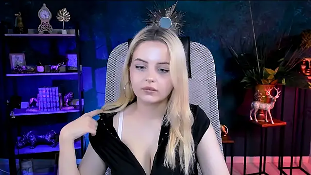 AliceSilvia_ live cam on StripChat