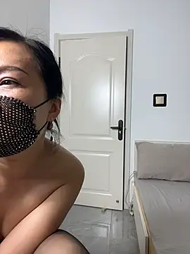 bood52 live webcam show