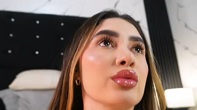 Annyy_Rosse webcam