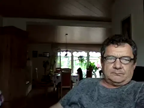 nobbie444 - Nobbie444's free webcam - UK Sex Cams