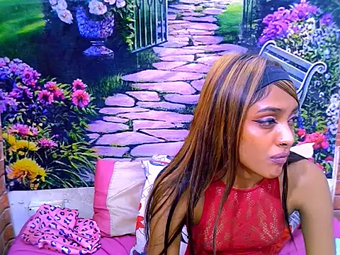 IndianPretty14u2Luv webcam