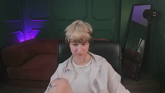 Senpai_Sins live webcam