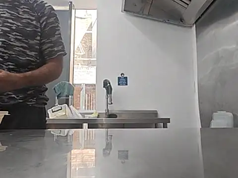 brownskinbull1 webcam