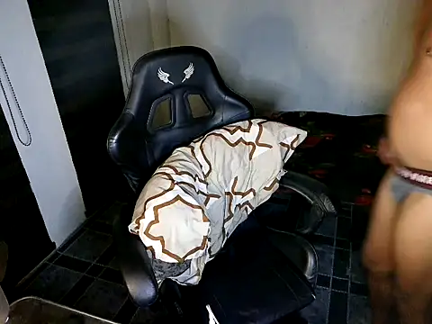 spicy_rowycam (M young) - Cum