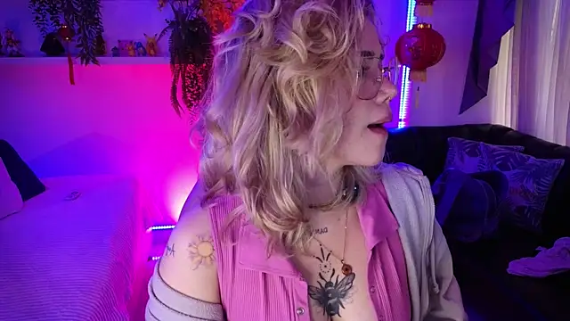 albaismynameX webcam