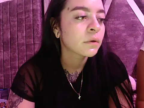 aisha_alice webcam