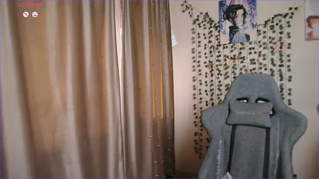 MargoFoxy webcam