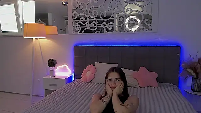 LuisaClover webcam