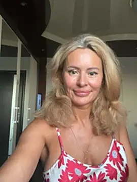 Tania201243 webcam