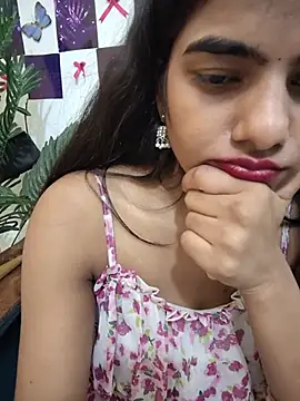 Alisha_Babyy webcam