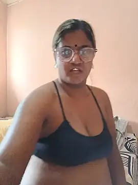 indianstrawberrylips4u webcam