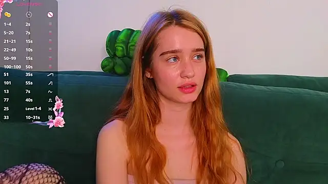 AliviaWithLove webcam