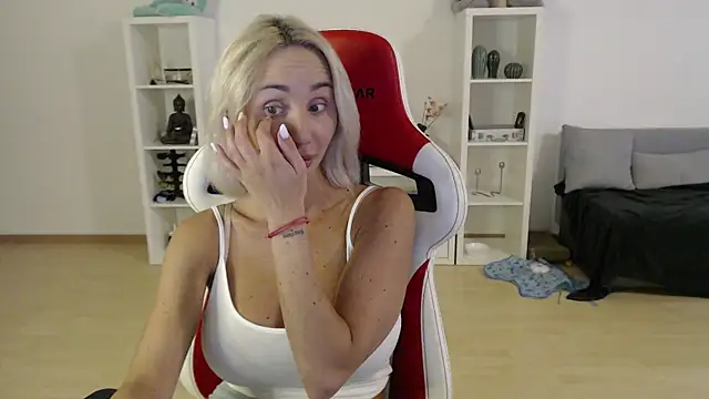 Blondie_VIP webcam