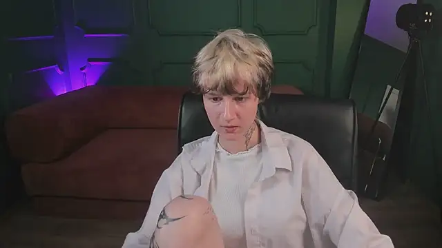 Senpai_Sins webcam