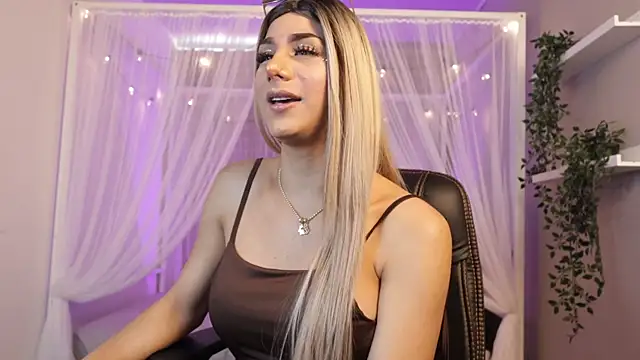 Modèle: Martinaa_Rose