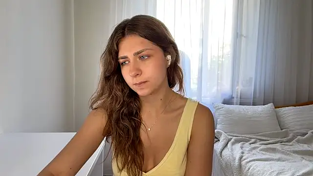 Adrll_Cute live webcam show