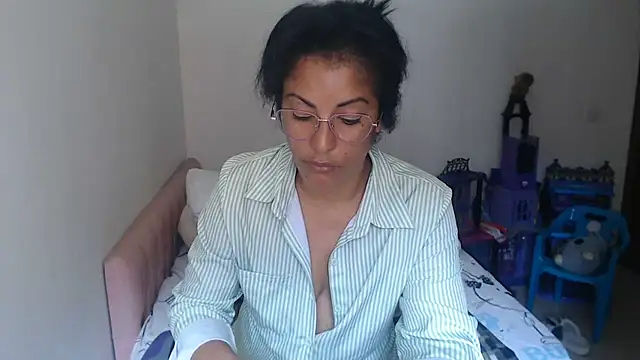 kateleyagrey live cam