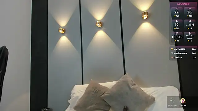 ashly_moonn live cam on StripChat